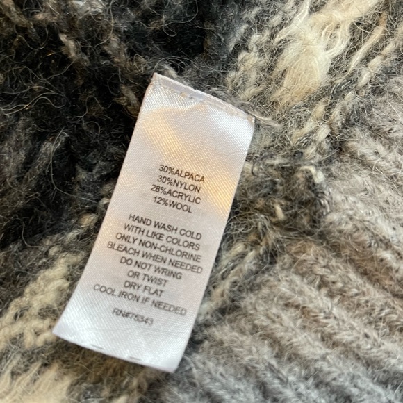 Long Grey Patterned Cardigan - Picture 8 of 9